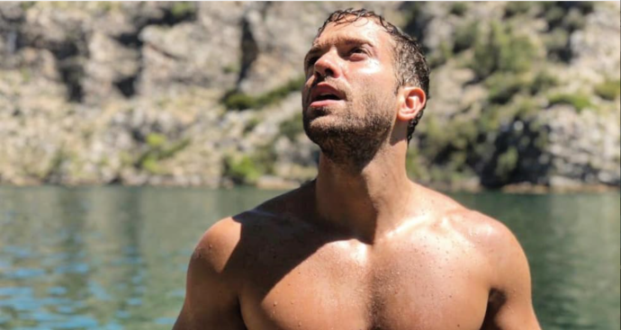 Pablo Alborán sube la temperatura de Instagram con la foto de su primer baño