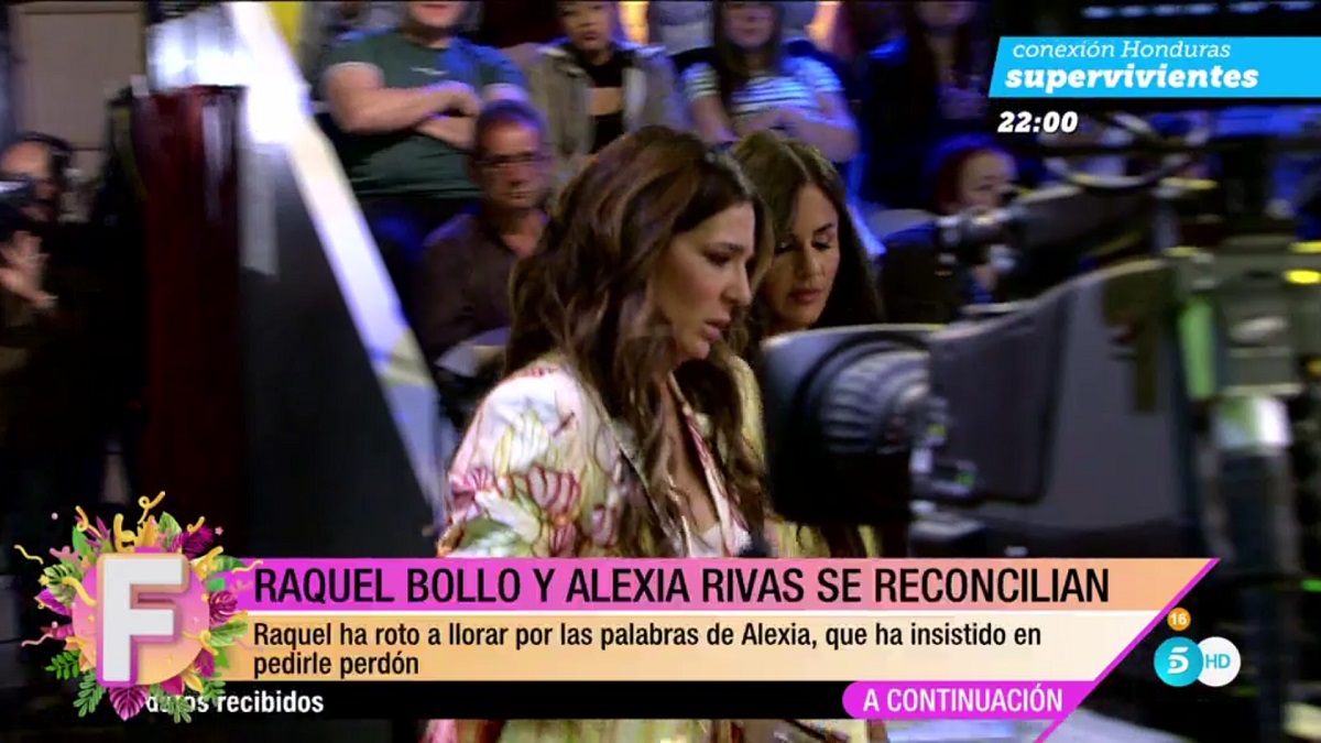 Raquel Bollo abandona súbitamente 'Fiesta' tras el guantazo sin paliativos de Alexia Rivas