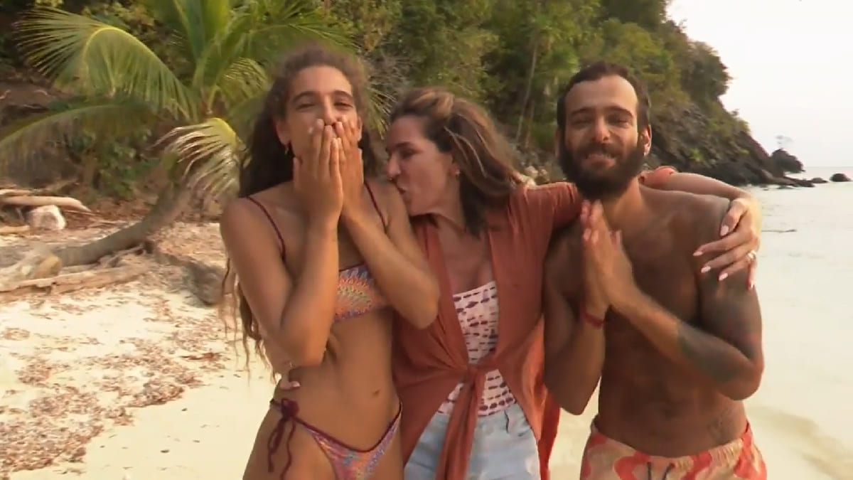 Alma y Manuel Cortés se reencuentran con Raquel Bollo en 'Supervivientes'.