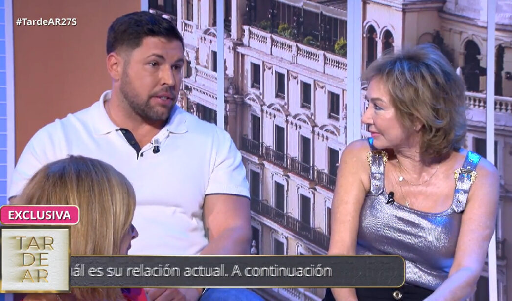 El sobrino de Ana Rosa Quintana le da un 'zasca' a la presentadora en directo.