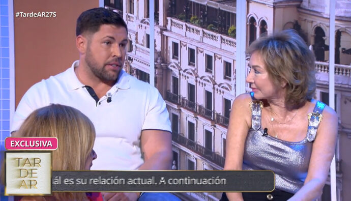 El sobrino de Ana Rosa Quintana le da un 'zasca' a la presentadora en directo.