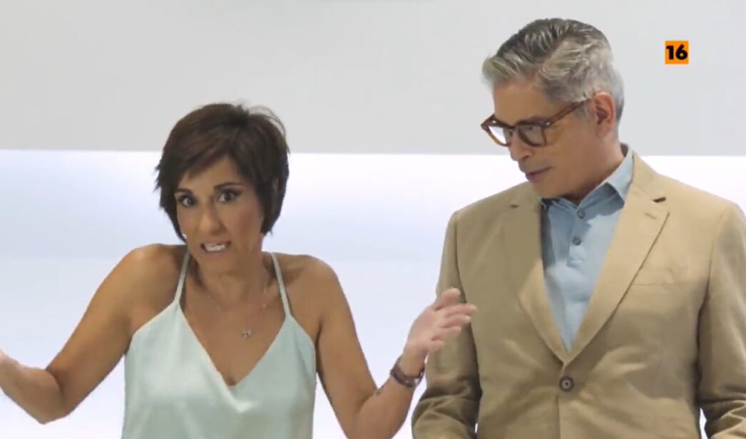 Adela González y Boris Izaguirre, presentadores de 'Más vale sábado'.