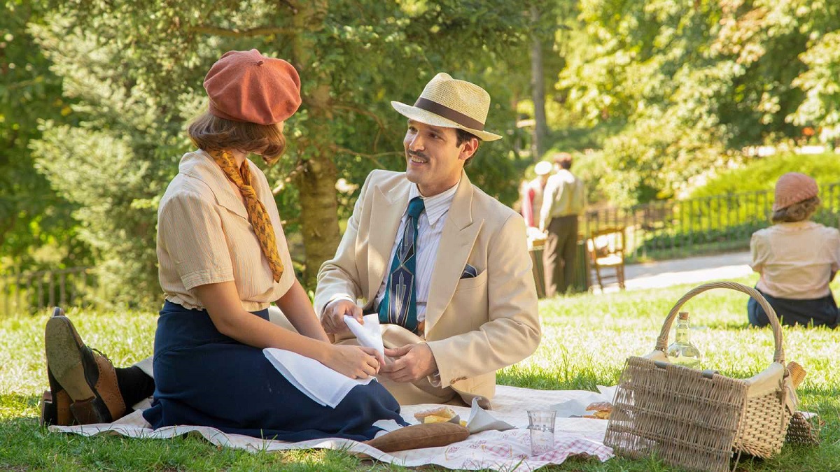 Matilde e Íñigo en una escena de 'Salón de té La Moderna'