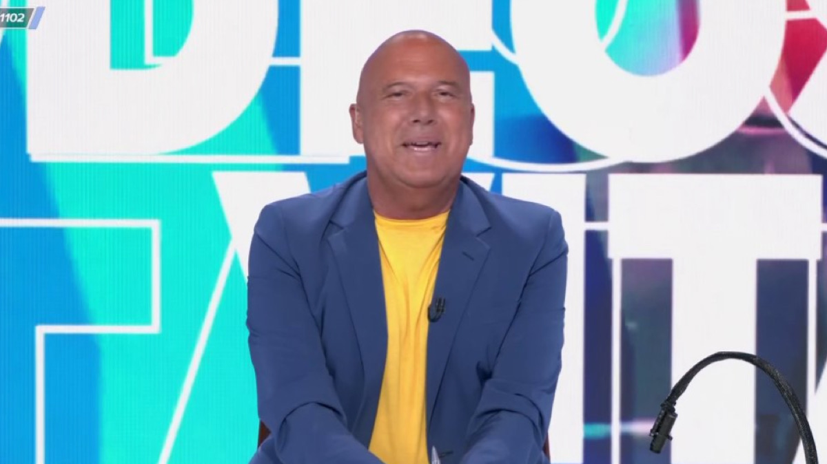 Alfonso Arús abochorna en directo a un colaborador de 'Aruser@s' y se pide su "dimisión"