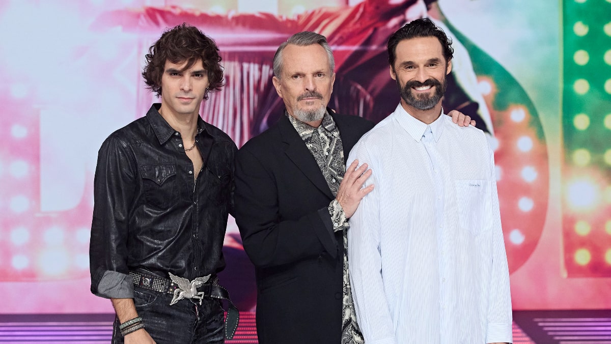 Miguel Bosé, José Pastor e Iván Sánchez en la presentación de 'Bosé'.