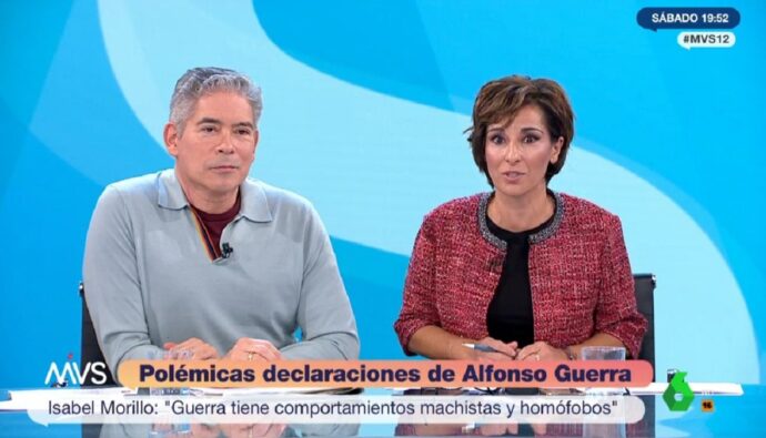 Adela González se corona con su reacción cuando llaman «casposo» a Alfonso Guerra en La Sexta