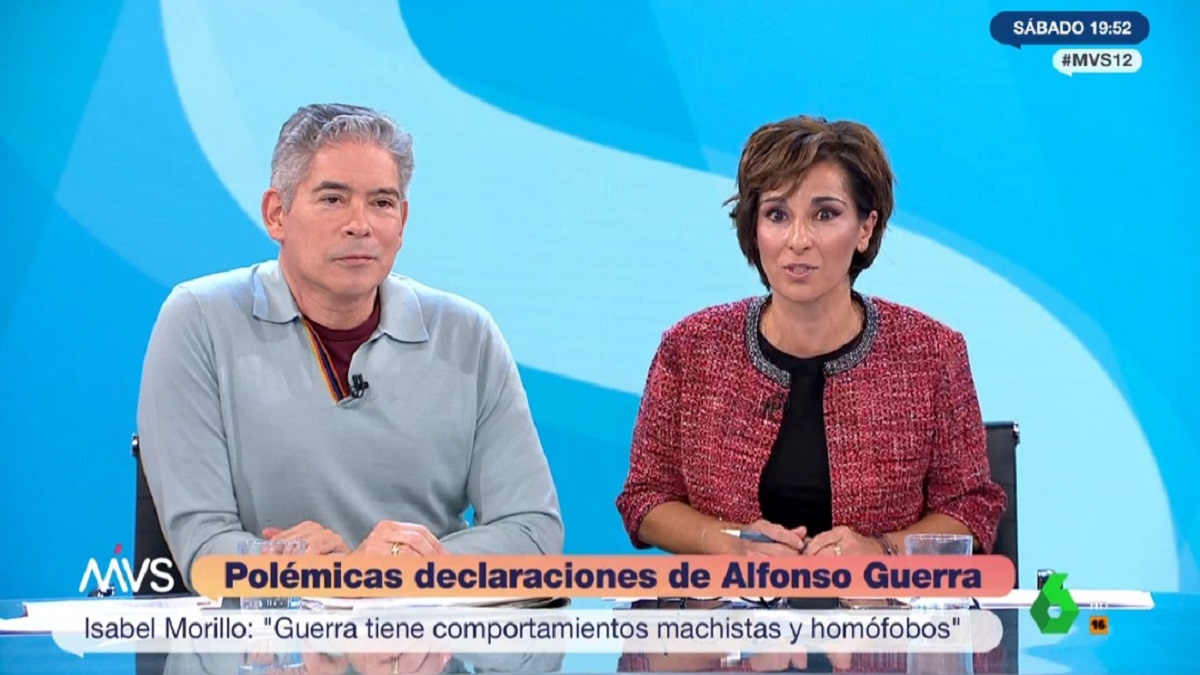 Adela González se corona con su reacción cuando llaman "casposo" a Alfonso Guerra en La Sexta