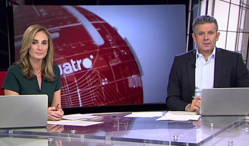 Marta Reyero y Roberto Arce en 'Noticias Cuatro'.