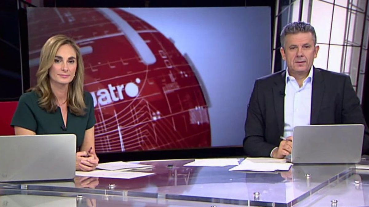 Marta Reyero y Roberto Arce en 'Noticias Cuatro'.