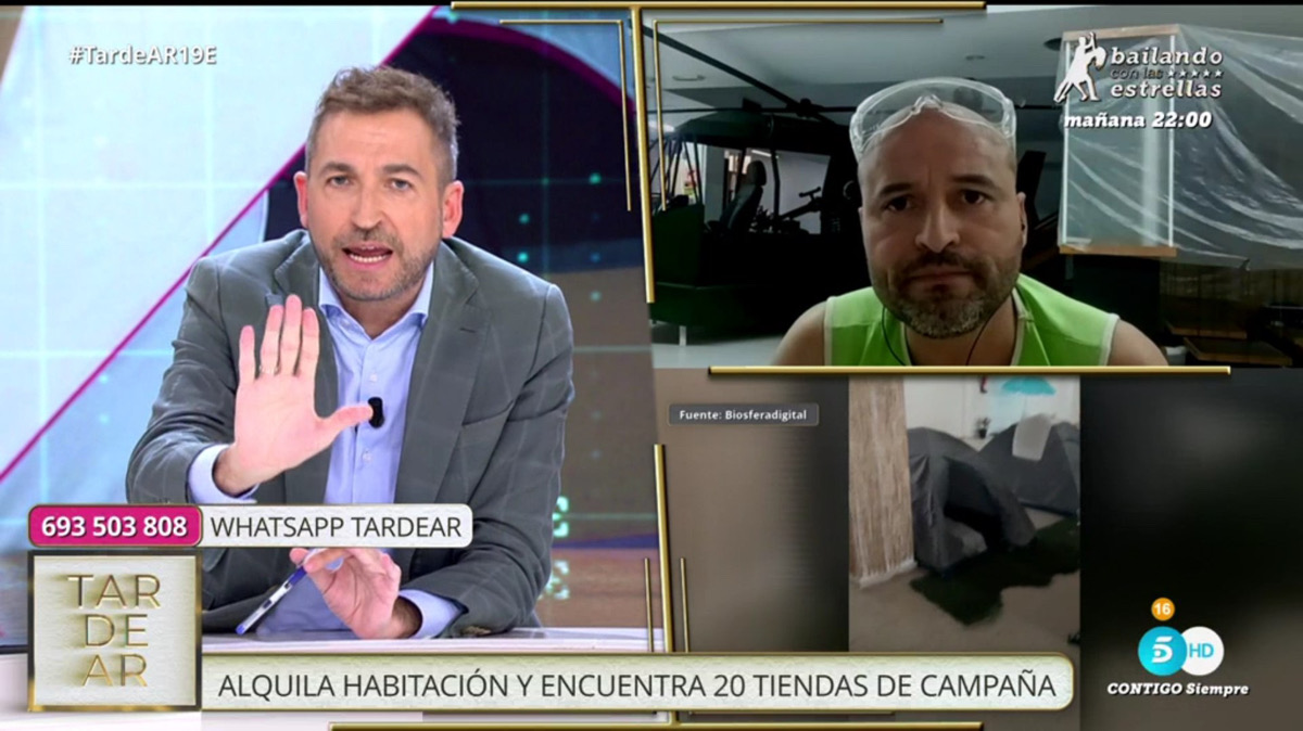 Frank Blanco despide a un entrevistado en 'TardeAR'