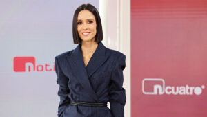 Alba Lago, presentadora de 'Noticias Cuatro 14:00 horas'