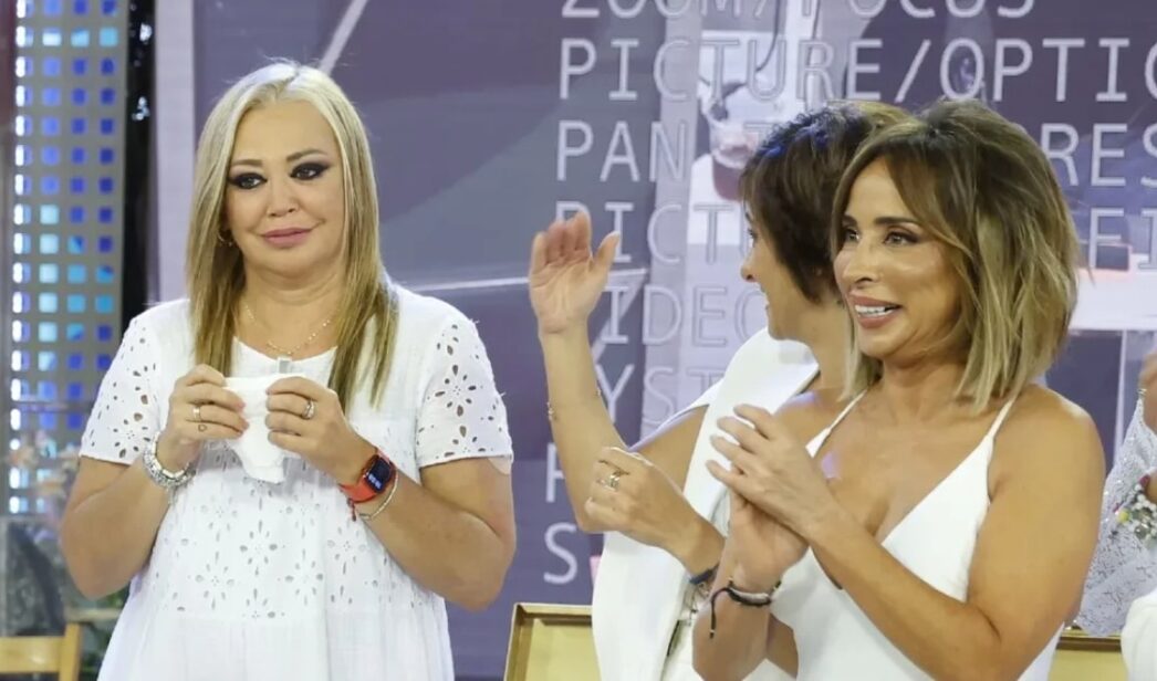 Belén Esteban, Adela González y María Patiño en 'Sálvame'.