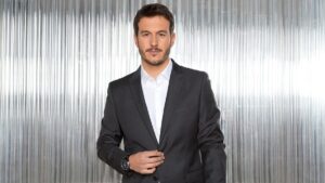 Diego Losada, presentador de 'Noticias Cuatro 2'.