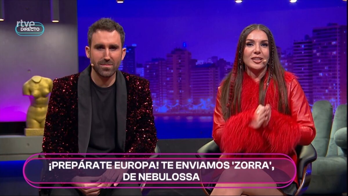 Aitor Albizua e Inés Hernand en 'La noche del Benidorm Fest'.