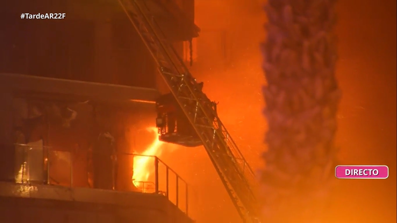 Captura del incendio de Valencia en 'TardeAR'.