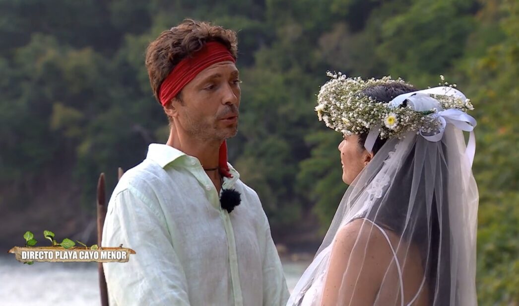 Ángel Cristo y Ana Herminia en su boda en 'Supervivientes'.