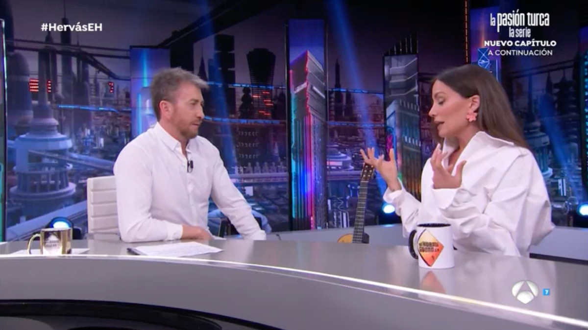 Pablo Motos y María Hervás en 'El Hormiguero'