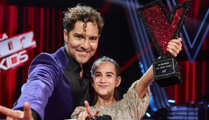 Alira y David Bisbal, ganadores de 'La Voz Kids 9'.