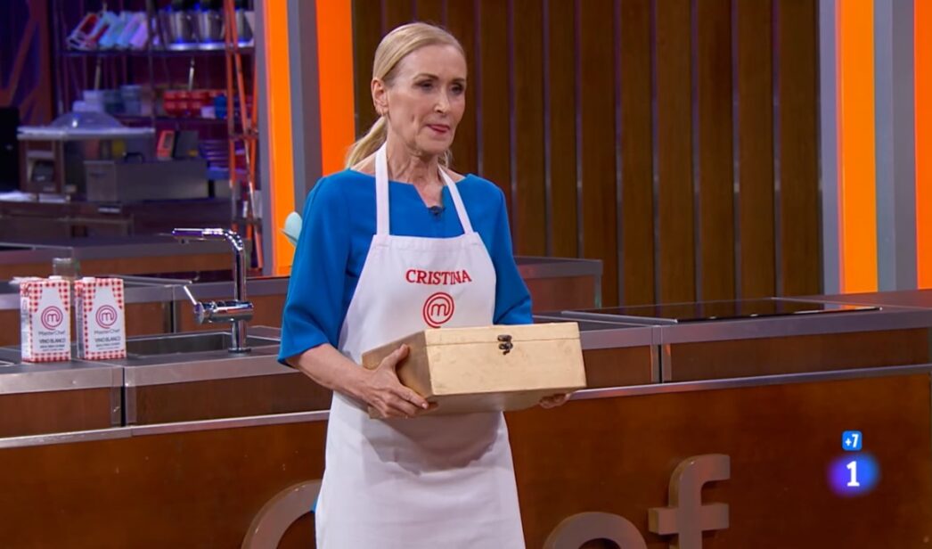 Cristina Cifuentes en 'MasterChef Celebrity'.