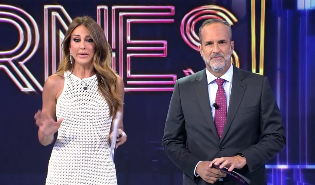 Beatriz Archidona y Santi Acosta en 'De Viernes'.