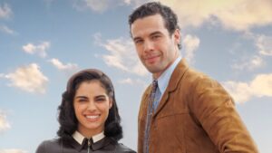 Magdalena Tejado y Jesús Mosquera, protagonistas de la tercera temporada de 'La Moderna'.