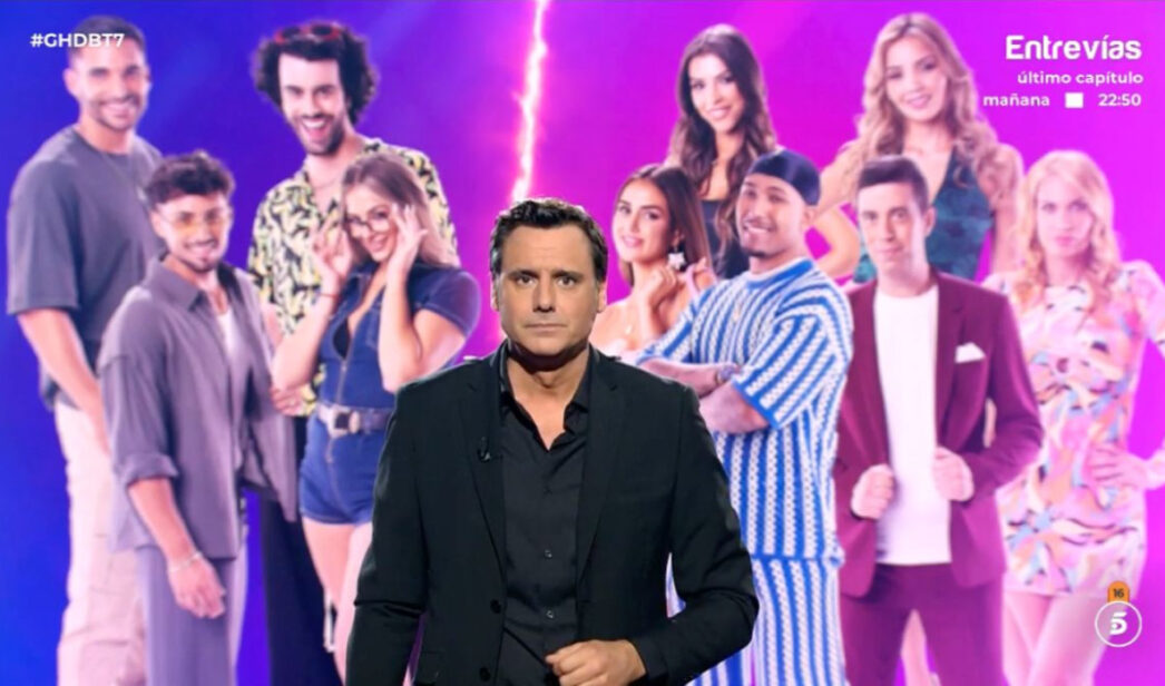 Ion Aramendi al frente del debate dominical de 'Gran Hermano'