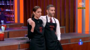 Hiba Abouk y Pelayo Díaz en 'MasterChef Celebrity'.