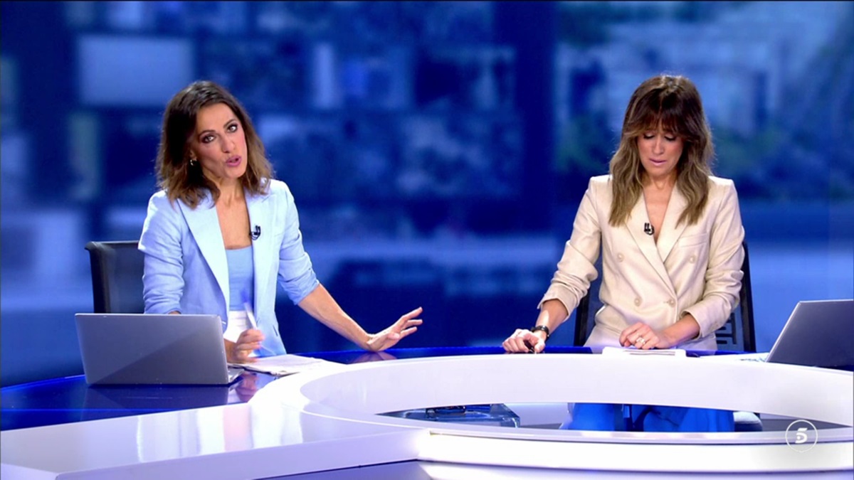 Isabel Jiménez y Ángeles Blanco en 'Informativos Telecinco'