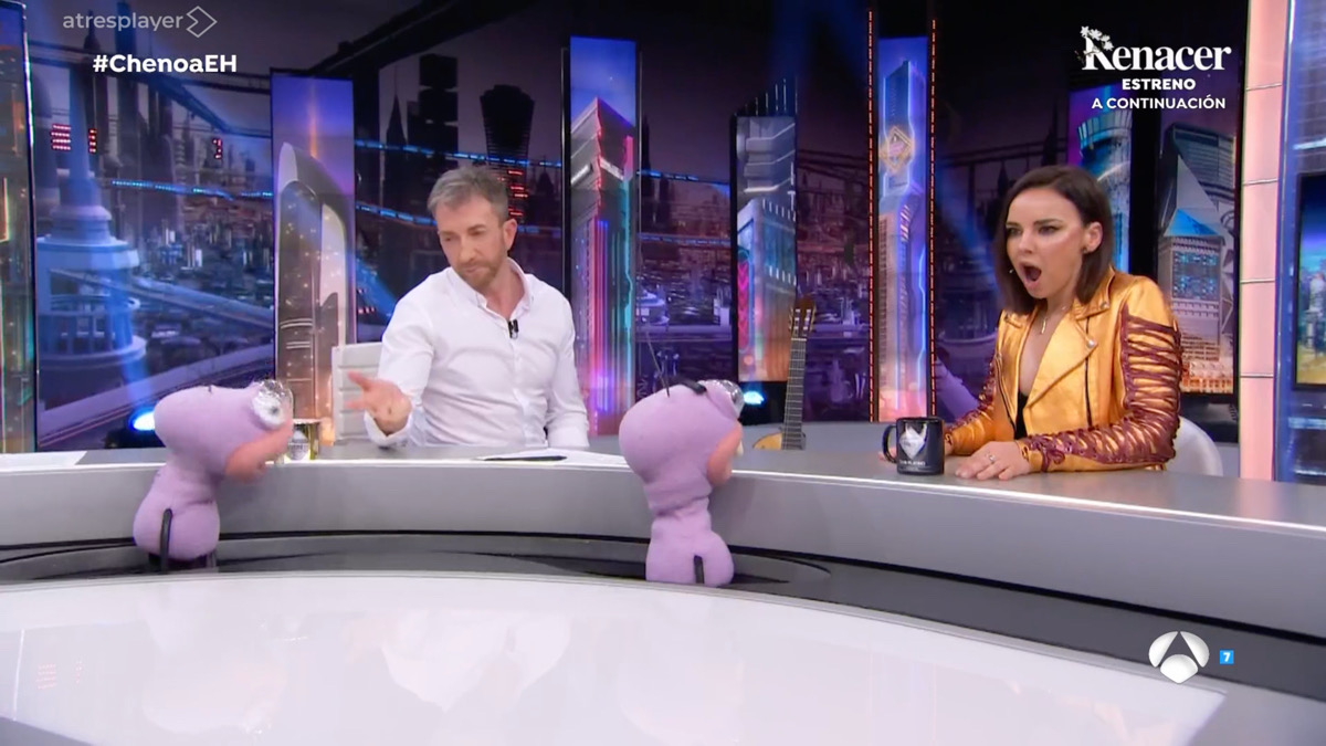 Pablo Motos y Chenoa en 'El Hormiguero'