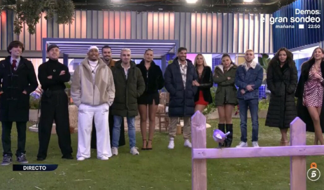 Concursantes de 'Gran Hermano' en el jardín de la casa