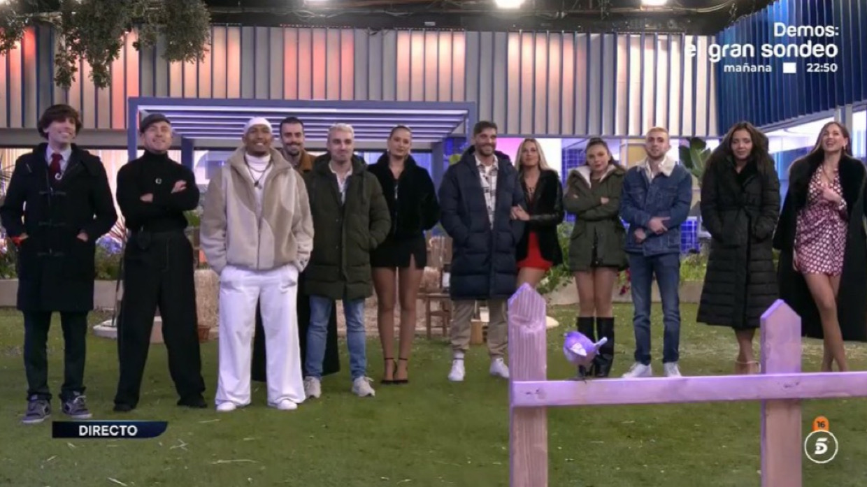 Concursantes de 'Gran Hermano' en el jardín de la casa