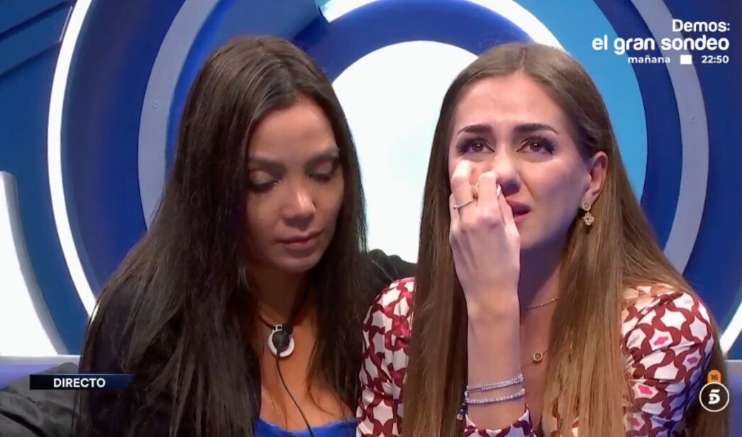 Maica junto a Daniela en el confesionario de 'Gran Hermano'