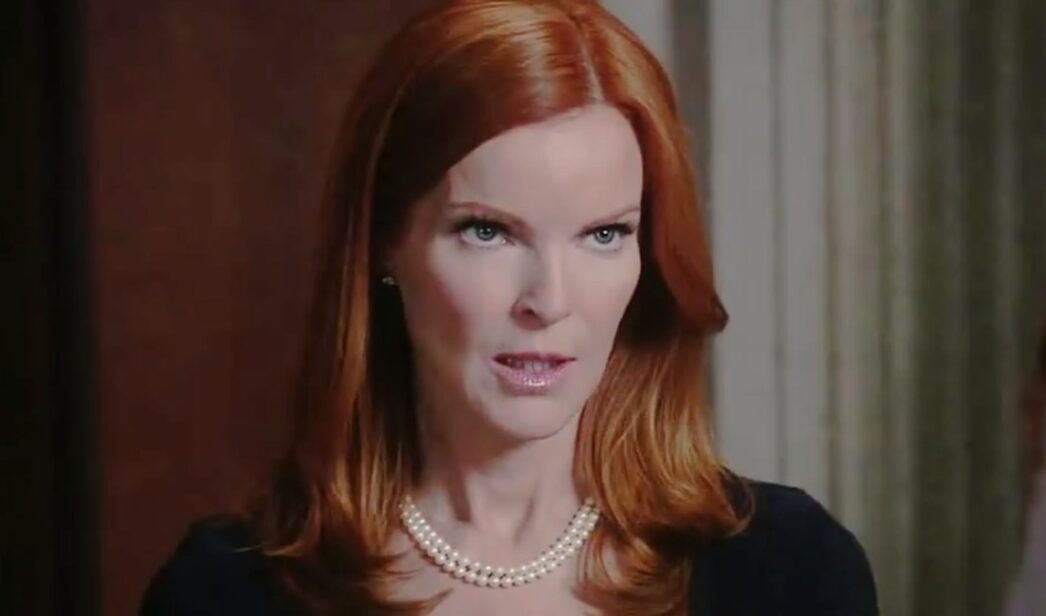 Marcia Cross como Bree Van De Kamp