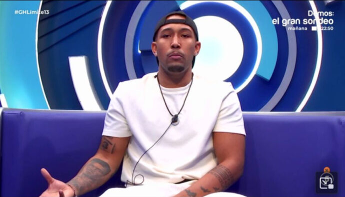 Adrián en el confesionario de 'Gran Hermano'