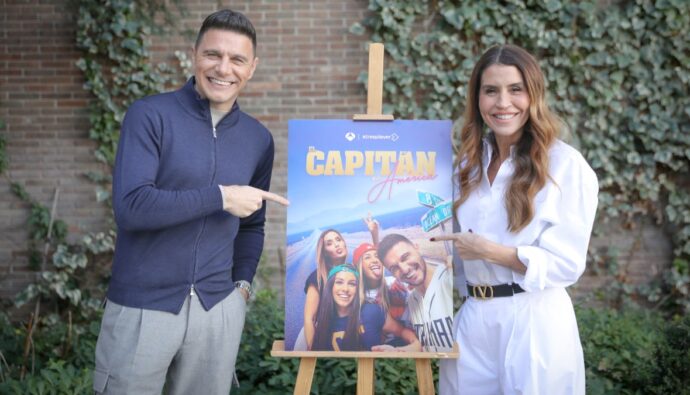 Joaquín Sánchez y Susana Saborido en la presentación de 'El Capitán en América'.