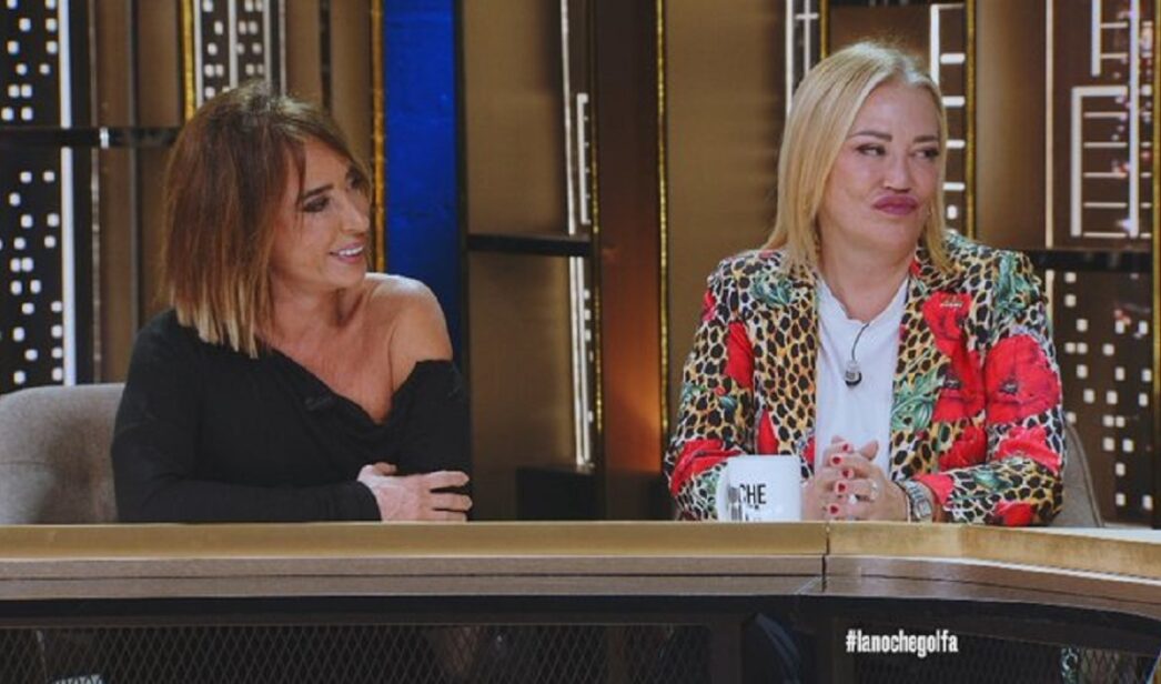 Belén Esteban y María Patiño en 'La noche golfa' de Telemadrid.