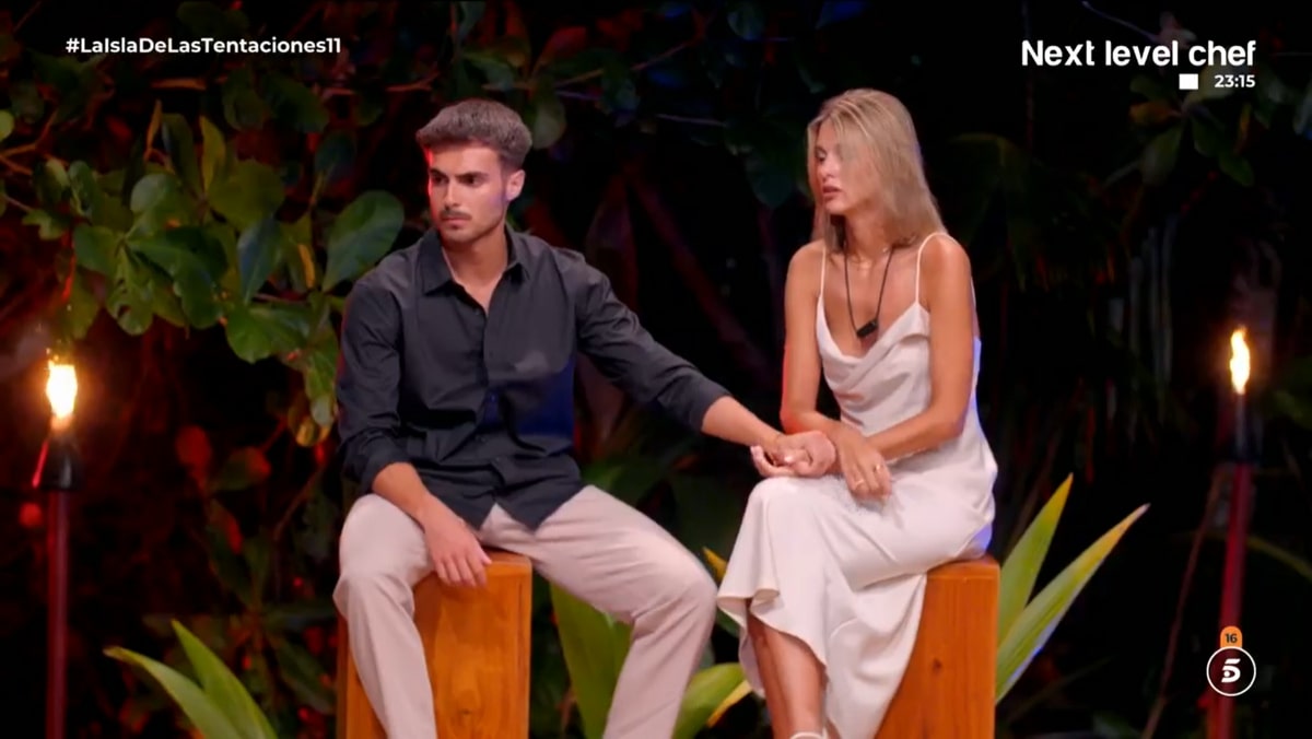 'La Isla de las Tentaciones 8', gala 11 en directo: la decisión final de Andrea y Joel y avance de hogueras mixtas