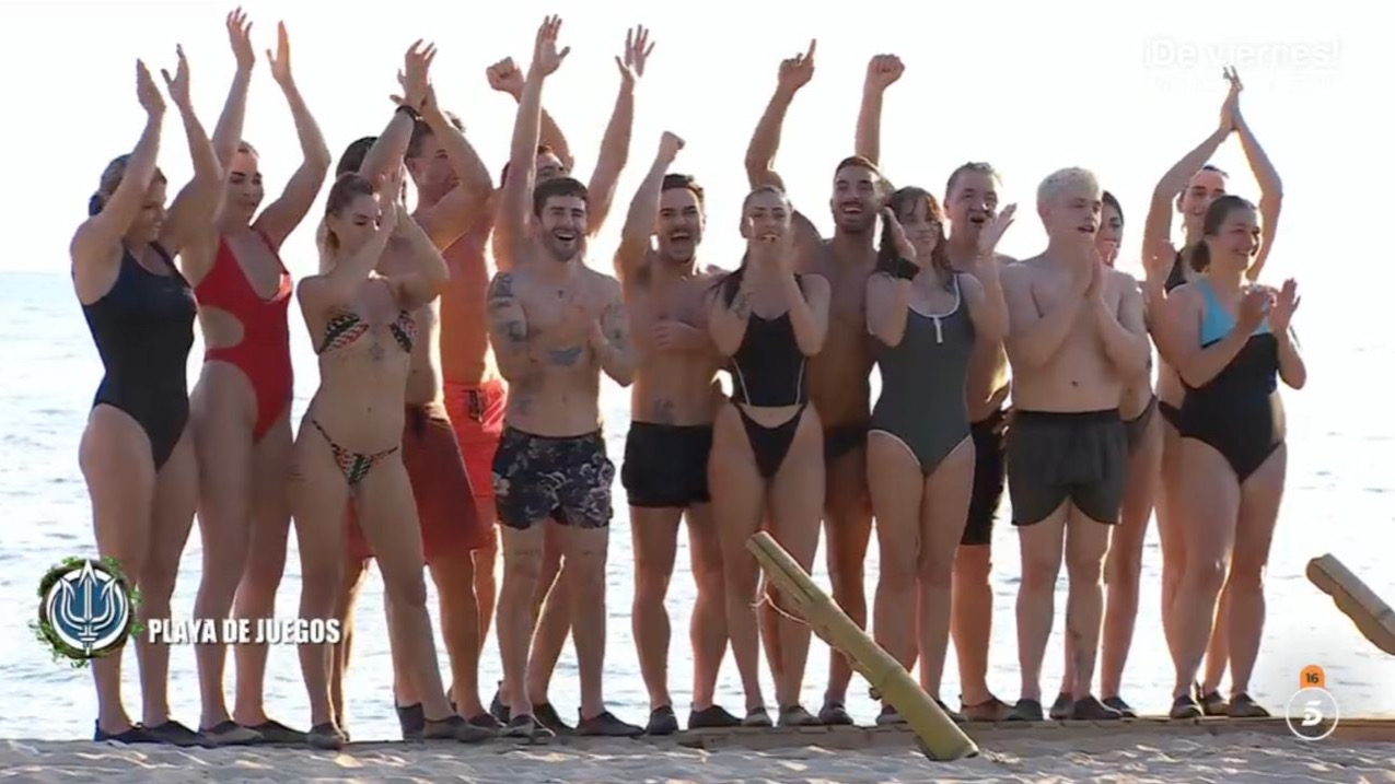 Concursantes de 'Supervivientes 2025' en la playa