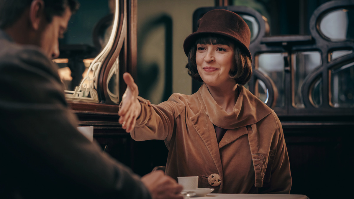 Verónica Sánchez y Luis Fernández en 'La Favorita 1922'.