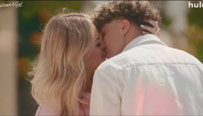 'I Kissed a Girl' de BBC.