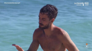 Joshua Velázquez durante una de las pruebas de 'Supervivientes'