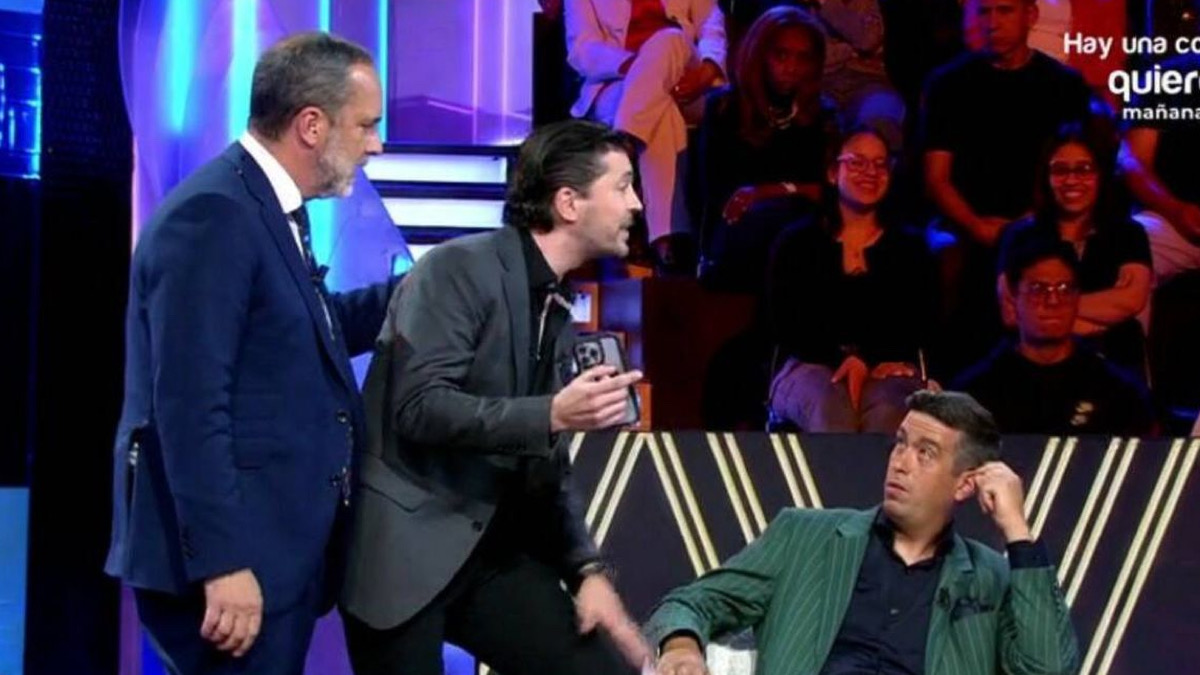 Santi Acosta, Ángel Cristo y Javier Mouzo en 'De viernes'