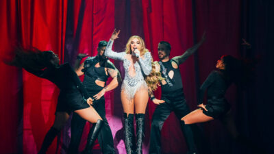 Melody, en el escenario de Eurovisión, St. Jakobshalle de Basilea