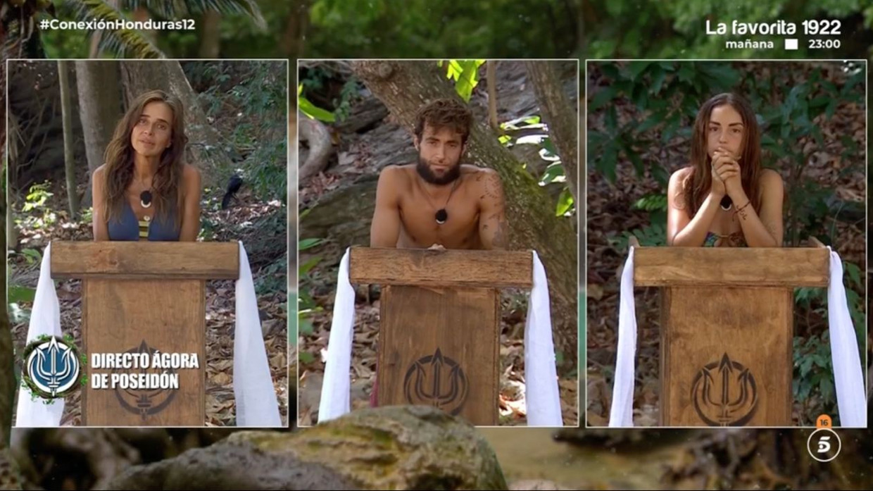 Carmen Alcayde, Montoya y Anita Williams en 'Supervivientes'
