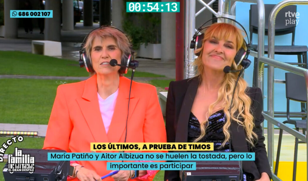 Paloma del Río y Cayetana Guillén Cuervo, en el estreno de 'La familia de la tele'.