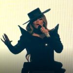 Melody en la gran final de Eurovisión 2025.