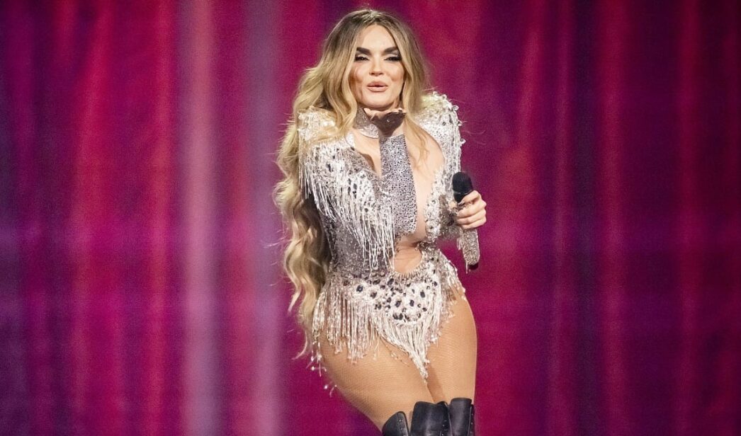 Melody en la gran final de Eurovisión 2025.