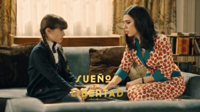 Julia y María en 'Sueños de libertad'.