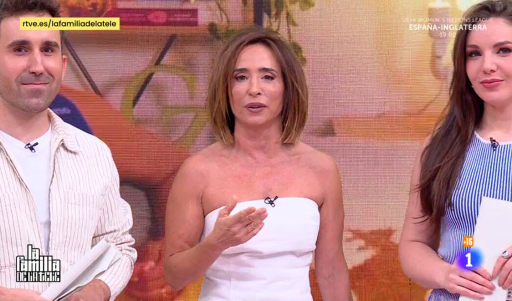 María Patiño, Aitor Albizua e Inés Hernand en 'La familia de la tele'
