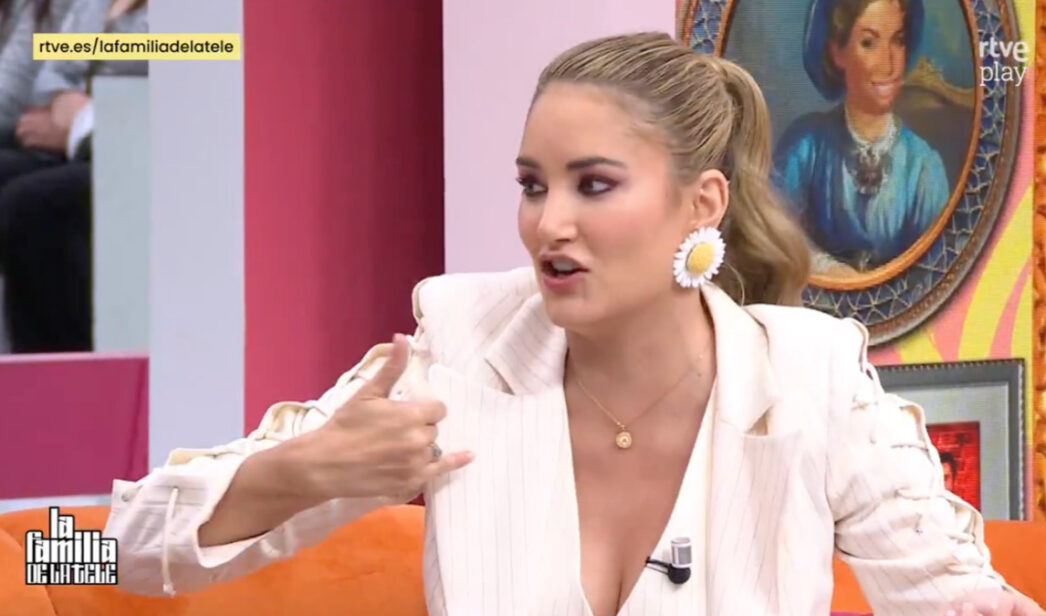 Alba Carrillo en 'La familia de la tele'